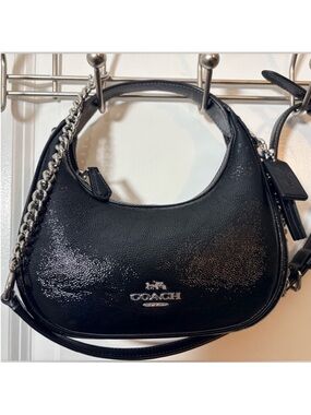 FLAWLESS Coach Carmen
Mini Crossbody - Black Crinkle
Patent Leather (CW036)